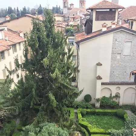Altana Apartament Bergamo